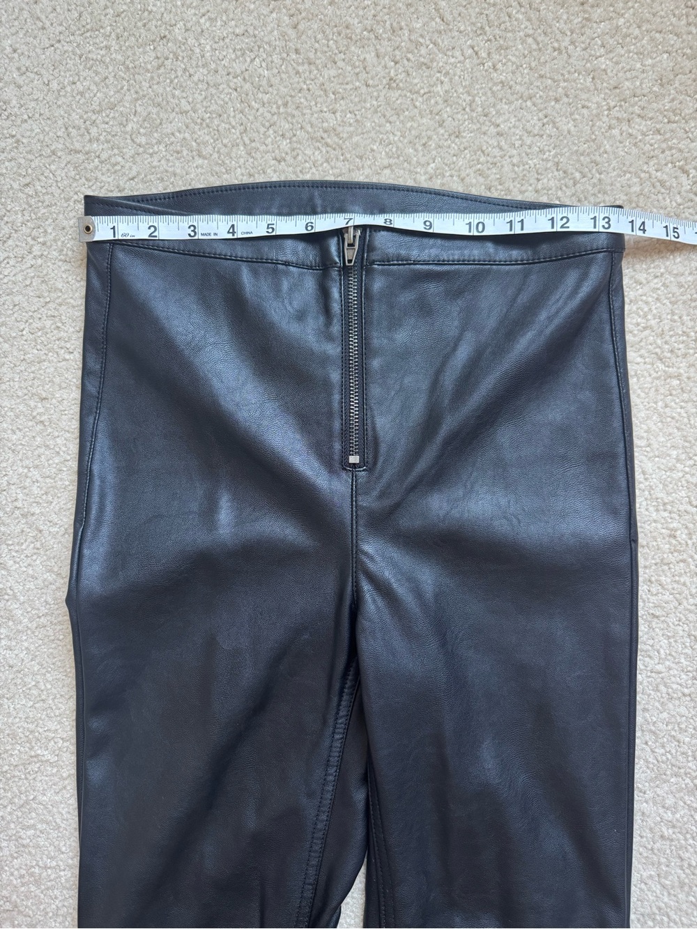 H&M Black Faux Leather High Rise Front Zip Leggings Skinny Pants - Picture 4 of 8